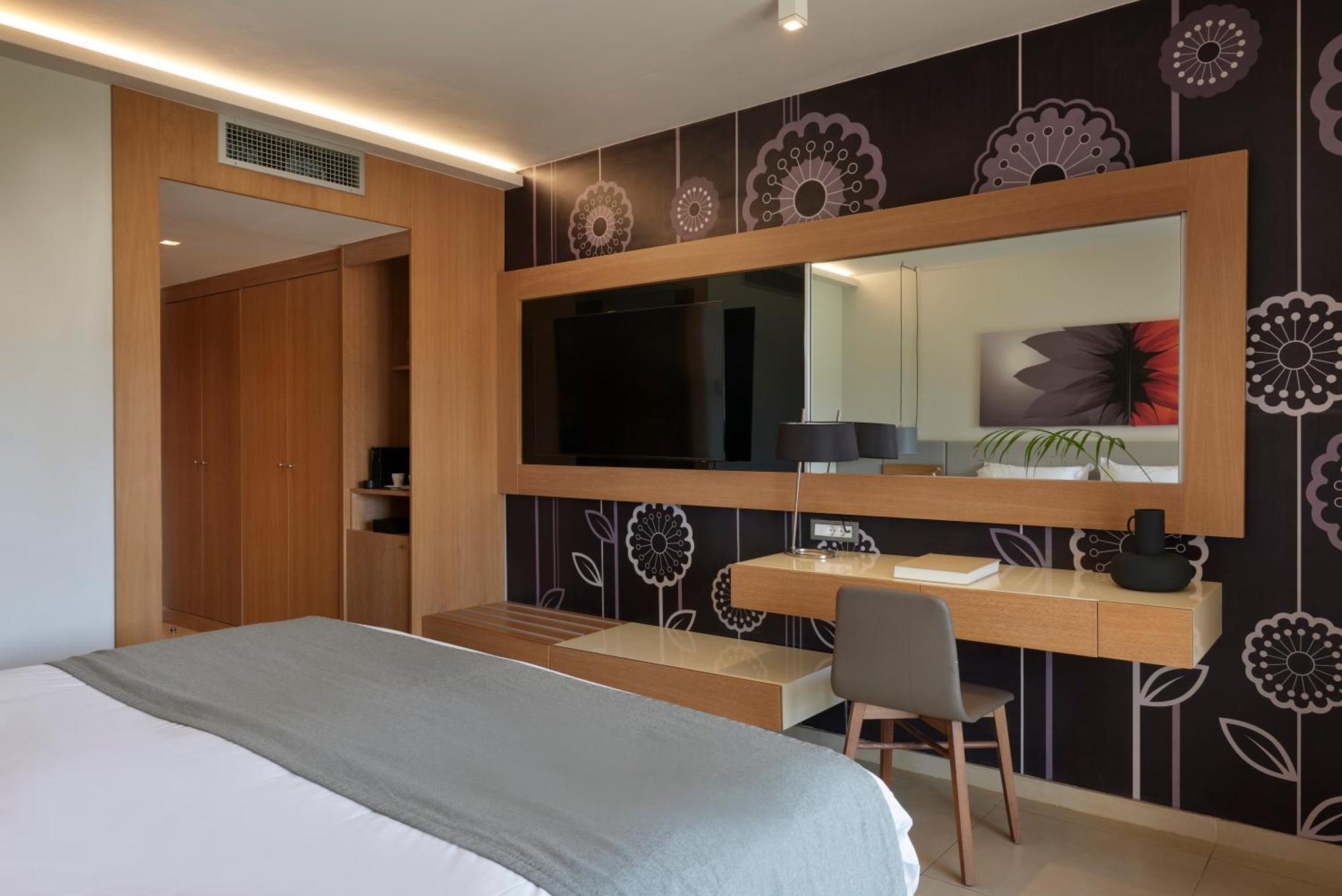 Atlantica Kalliston Resort - Adults Only Stalós 외부 사진